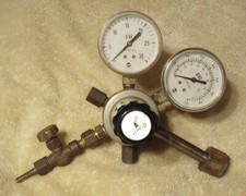 Veriflo 11500676 Compressed Gas Regulator With USG Gauges 0-30 psi, 0-4000 psi
