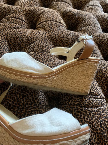 Women’s 8.5 Espadrille Wedge White Canvas Sandal - Picture 9 of 12