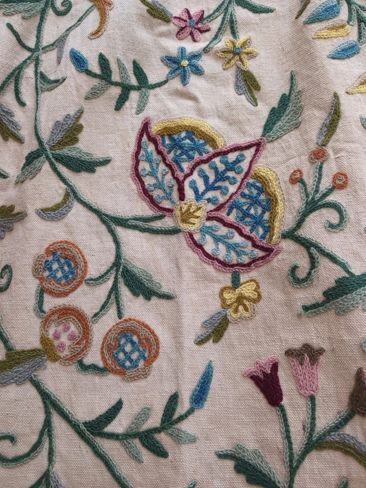 Antique B Altman Queen Cotton Crewel Embroidery Bedspread - Image 2 of 4