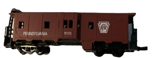 N Scale Model Power Pennsylvania Bay Window Caboose 15723 Model 3125 - Picture 2 of 6