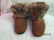 Women's Isotoner Slippers - Size 7.5-8- Tan Suede- VGC