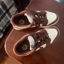 Brown / burgundy white nike dunks