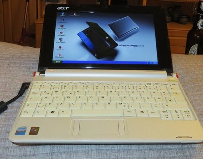 Acer Aspire One ZG5 weiß 8,9'' Intel Atom 1,6GHz Windows XP 160GB HDD 1GB RAM