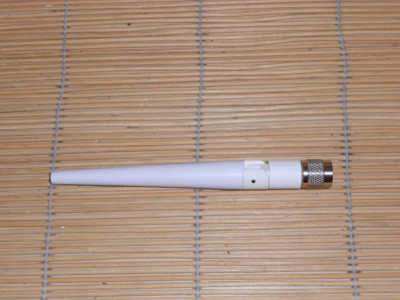 Cisco AIR-ANT2422DW-R 2.4GHZ 2.2DBI DIPOLE ANTENNA ANTENNE w. RP-TNC
