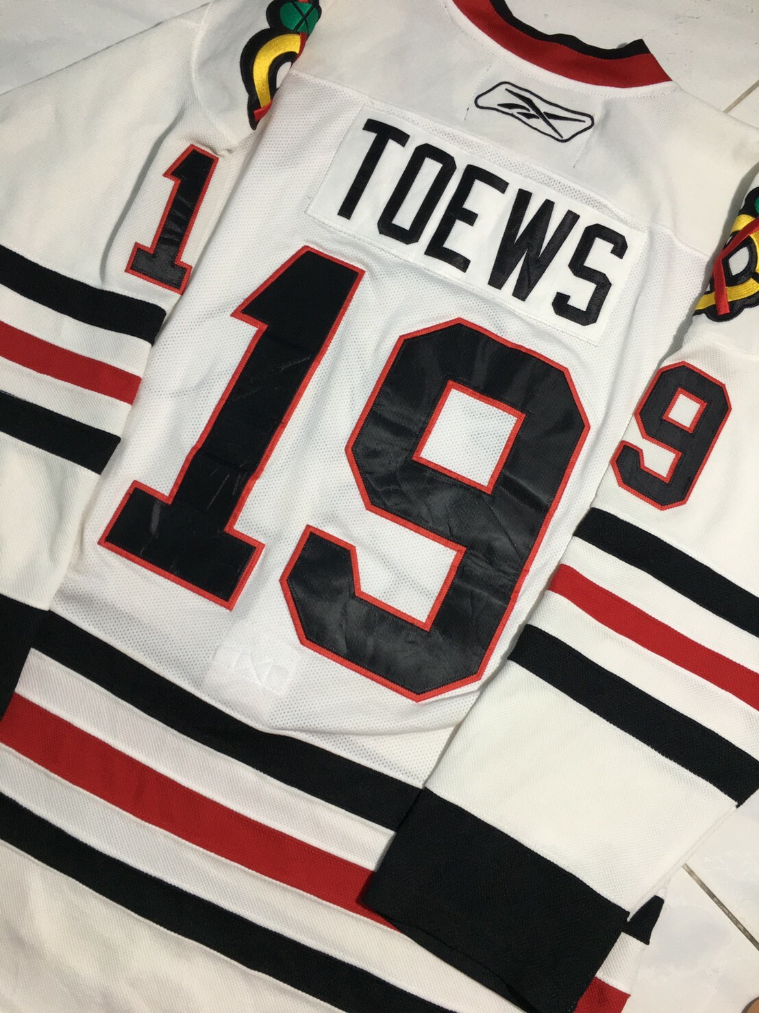 VTG JONATHAN TOEWS CHICAGO BLACKHAWKS USA NHL Ice Hockey Player Jersey SHIRT L eBay