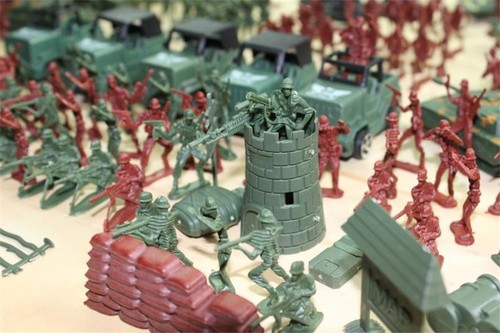 307 pz/set plastica 4 cm mini soldatini militari classici figure modello decorazione scrivania - Foto 10 di 24