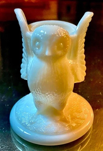 Vintage Westmoreland Owl White Milk Glass Toothpick Holder