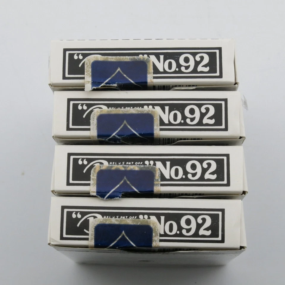 Lote de 4 barajas perforadas usadas Bee No.92 Sands Atlantic City Casino Foto 3 de 4