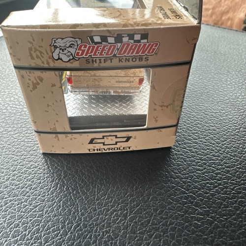 1/64 M2 SPEED DAWG 1973 CHEVROLET CHEYENNE SUPER 10 PATINA - Picture 2 of 3
