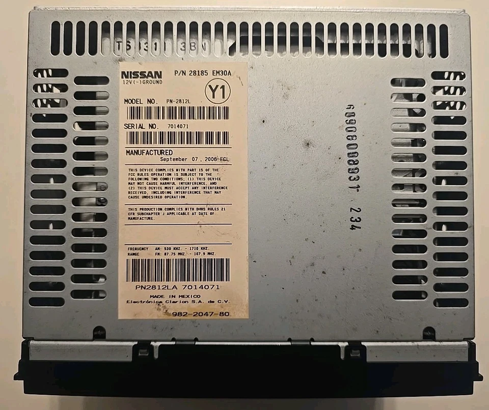 Nissan Versa 2007 radio AM/FM reproductor de CD 28185 EM30A pieza OEM # 2812L Foto 2 de 3