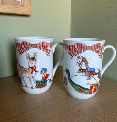 Paar Vintage Weihnachtstassen, Anchor Hocking Holiday Memories, Retro Geschirr