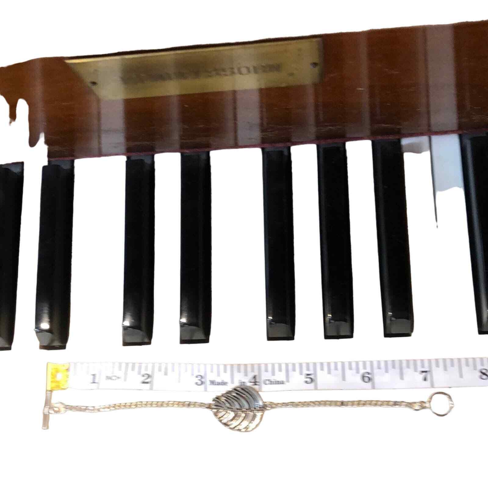 Open leaf silver-tone bracelet! - image 2