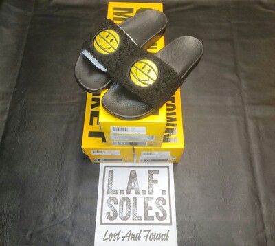 Chinatown Market Smiley Sherpa Slides | Black | Size 9 Mens Chinatown Market CTM Smiley Sherpa Slides Black Sandals  main image 3