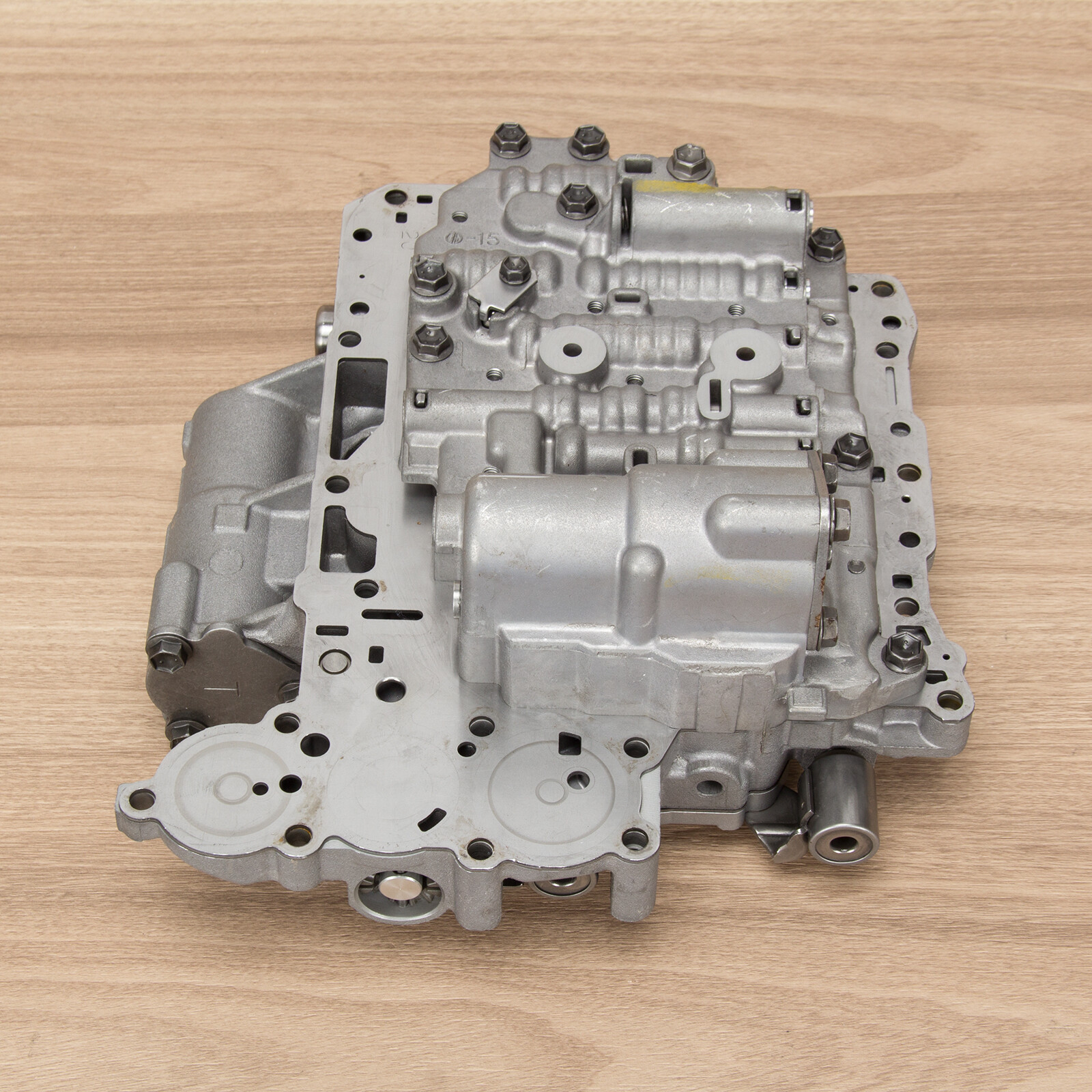 Transmission Valve Body U340E U341E U341F for Yaris Corolla Scion 1.5/1