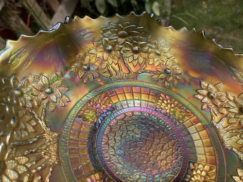 CARNIVAL GLASS ~ PRETTY FENTON ORANGE TREE GREEN BOWL ~