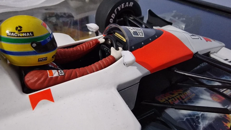 McLaren Honda MP4/4 1988 1:12 Senna Collection World Champion - Immagine 2 di 4