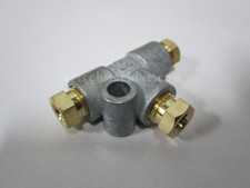 Chen Ying 3 Way Junction 6mm Oil Line Set PK112001