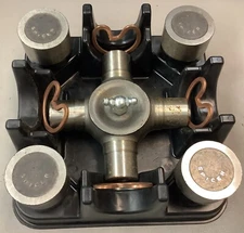 Spicer SPL100-1X Driveshaft Universal Joint (R46)