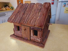 Vintage Folk Art Primitive Style Hand Made Natural WOOD LOG CABIN BIRD HOUSE 