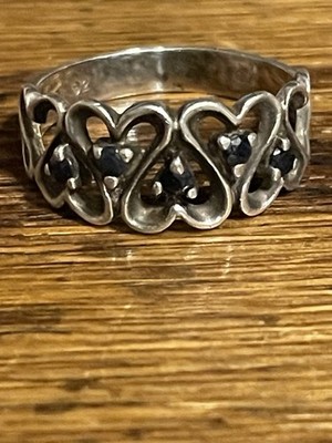 VINTAGE DESIGNER JED STERLING SILVER SAPPHIRE STONE OPEN HEART BAND RING SIZE 7