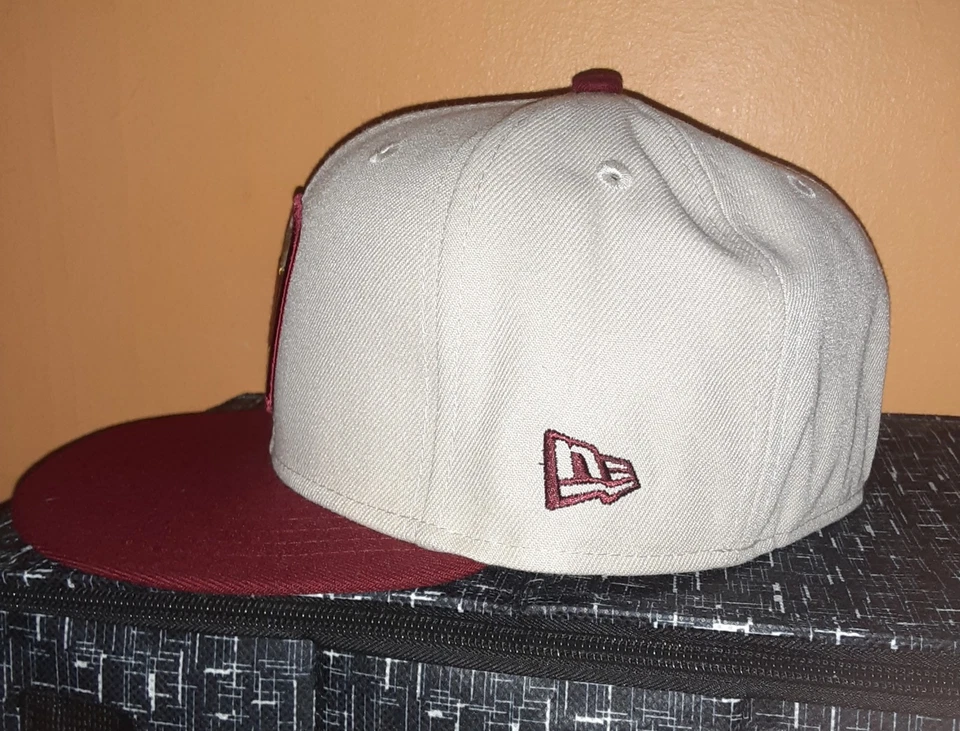 Washington Commanders New Era Salute to Service 2023 59FIFTY Fitted Hat 7 1/8 - Image 3 of 4