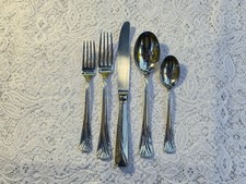 ECLAT Jean Couzon 30 pc set - 6 place settings