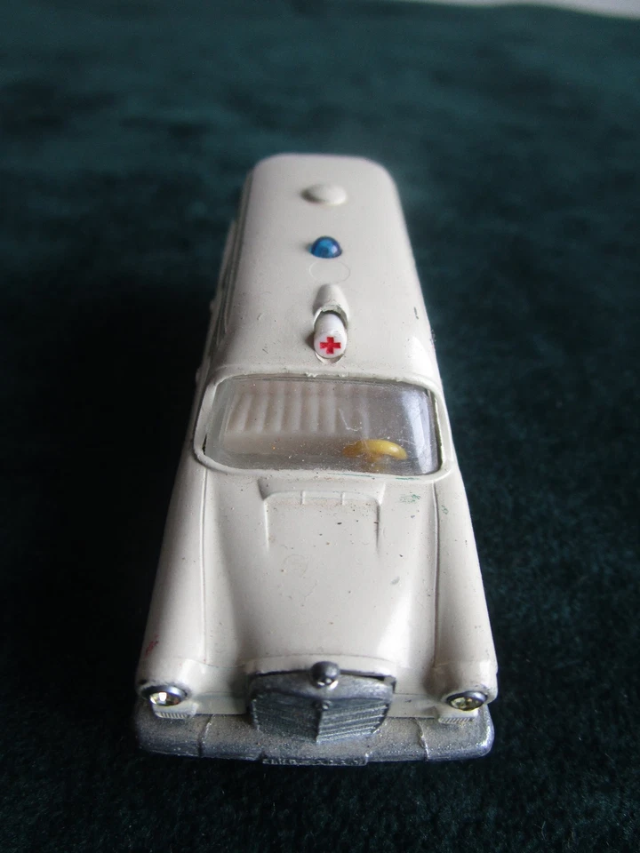 Siku Binz Krankenwagen V 233 Made in Germany - Bild 3 von 4