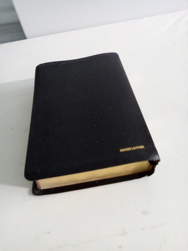 Nelson Study Bible NKJV (Nelson Complete Study System) #2885 - Picture 9 of 24
