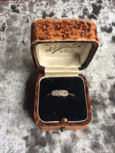 antique 18ct gold and platinum Three Stone diamond ring Size P , 2.18 Grams - Zdjęcie 1 z 12