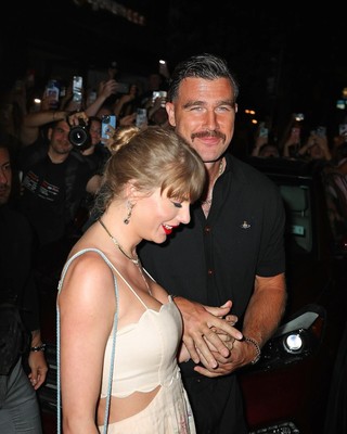 Lot Of 15 Taylor Swift And Travis Kelsey Photos Photos 4x6