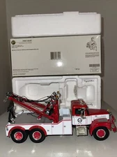 First Gear Brockway Huskie 200 Series Wrecker Tow Times Truck 1/34 Scale 18-3350