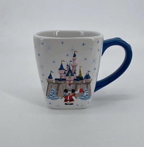 Disneyland Vacation Mickey Mouse Winter Cinderella Castle Mug 2005 Disney
