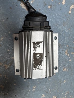 Link ECU Zündmodul original Ende 2000er Einheit AMP 827403 aus meinem Auto ausgebaut