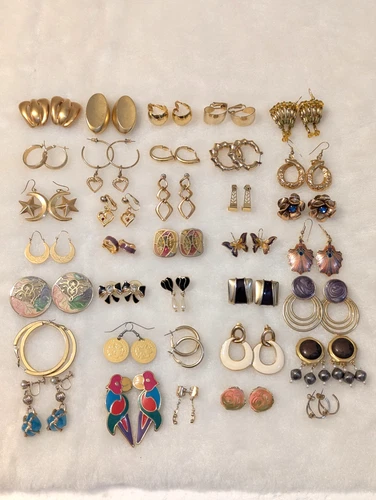 Lot of 35 pairs vintage costume jewelry earrings/clip earrings gold tone