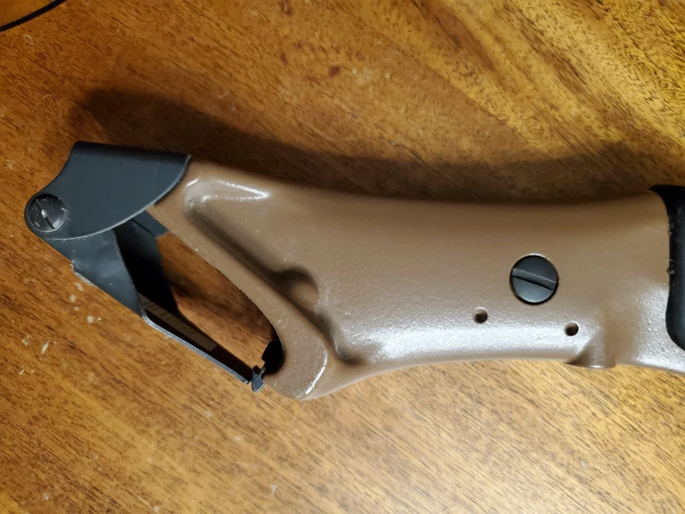 Fred Bear Mag B Takedown Recurve Bow 2-W8039 40# @28" 62" Length - Image 4 of 4