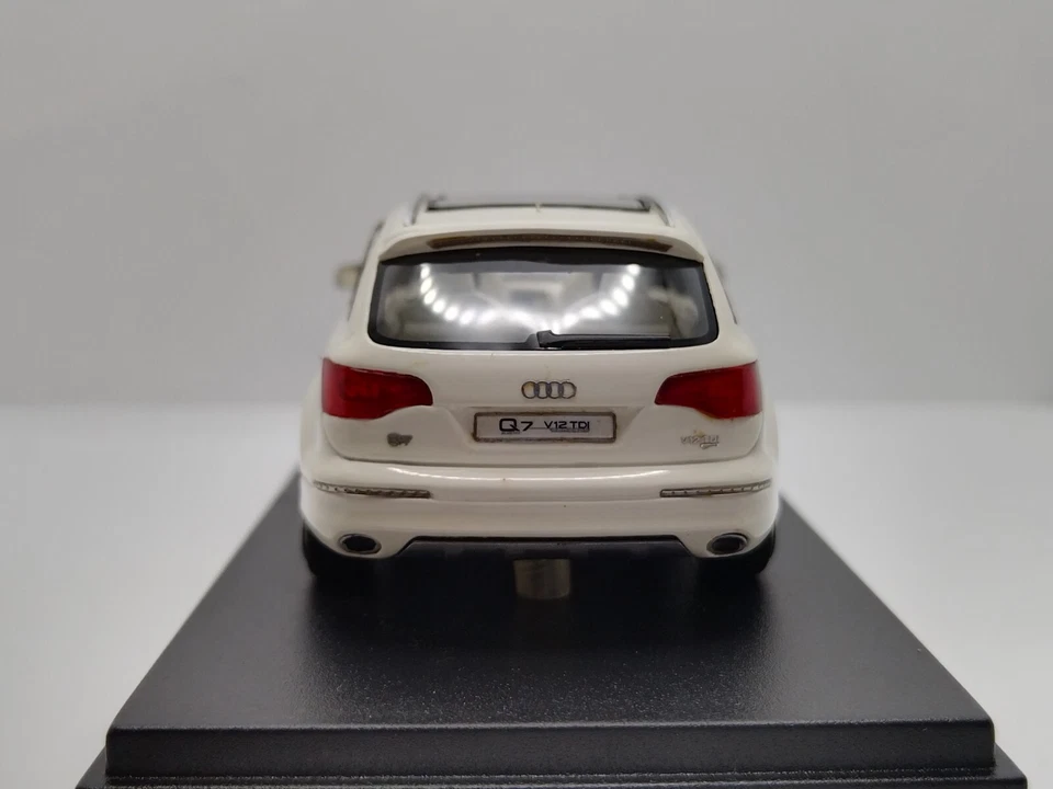 LOOKSMART 1/43 Audi Q7 V12 Concept Car 2007. Extremely Rare!  - Image 4 of 4
