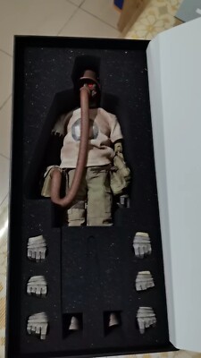 Underverse World War Robot 2 Nom De Plume 1/6 Action Figure IN