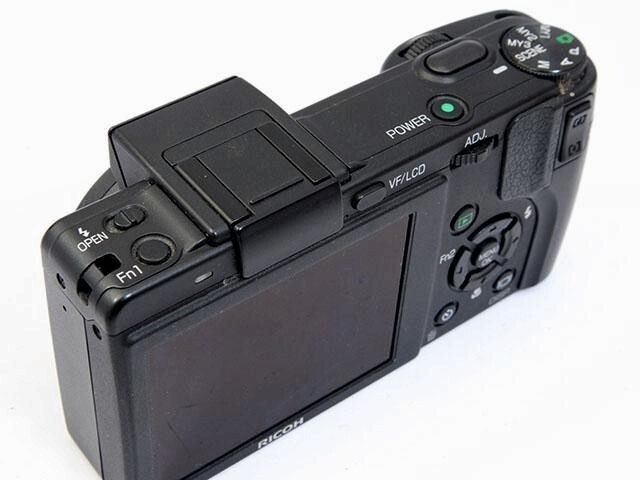 Ricoh GX200 12.1MP Compact Digital Camera with Standard Zoom Ricoh GX200 12.1MP Compact Digital Camera with Standard Zoom