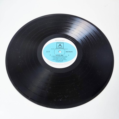 BEE GEES - BEE GEES VINYL LP COMPILATION ALBUM | UNIVERSAL SUMMIT 1972 POP VOCAL - Picture 8 of 9