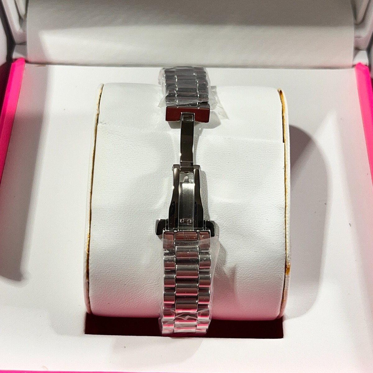 NEW Matthew Williamson Silver Round Women\'s Quartz Watch LBM34001-06 Matthew Williamson Women main image 2
