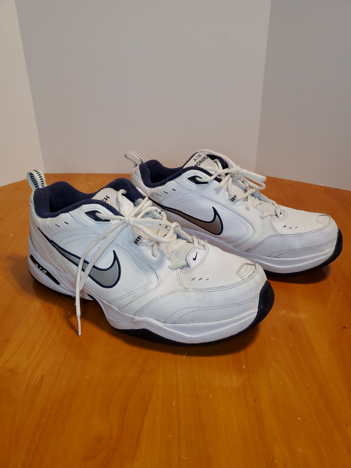 all white air monarch