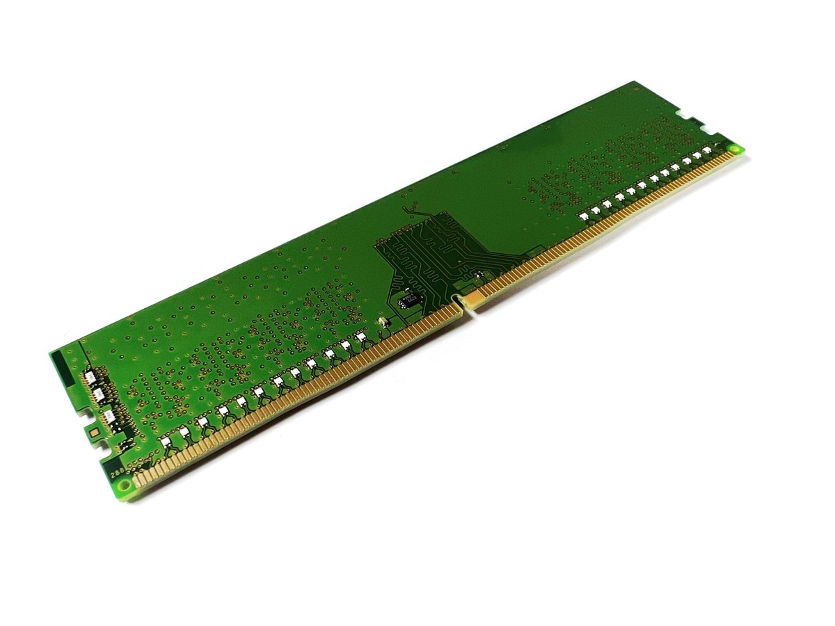 Kingston 8GB DDR4 PC4-21300 2666MHz HP26D4U9S8ME-8 Desktop DIMM