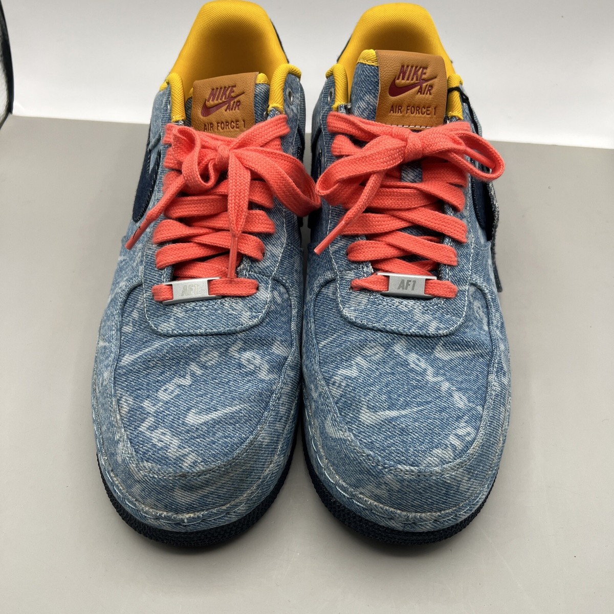 Size 12.5 Nike Air Force 1 Low x Levi's Exclusive Denim 2019 Size 12.5 Nike Air Force 1 Low x Levi's Exclusive Denim 2019