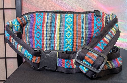 Fanny Pack Multicolor Design Blue Eyes w/ Adjustable Belt & 3 Pockets ONE OWNER - Picture 3 of 12