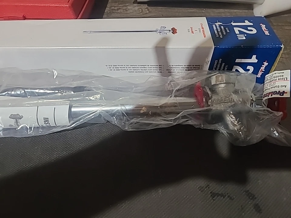 Manguera Proline 1/2 MIP x 3/4 Sillcock Anti-Sifón, Sin Escarcha, 12 Pulgadas Foto 2 de 2