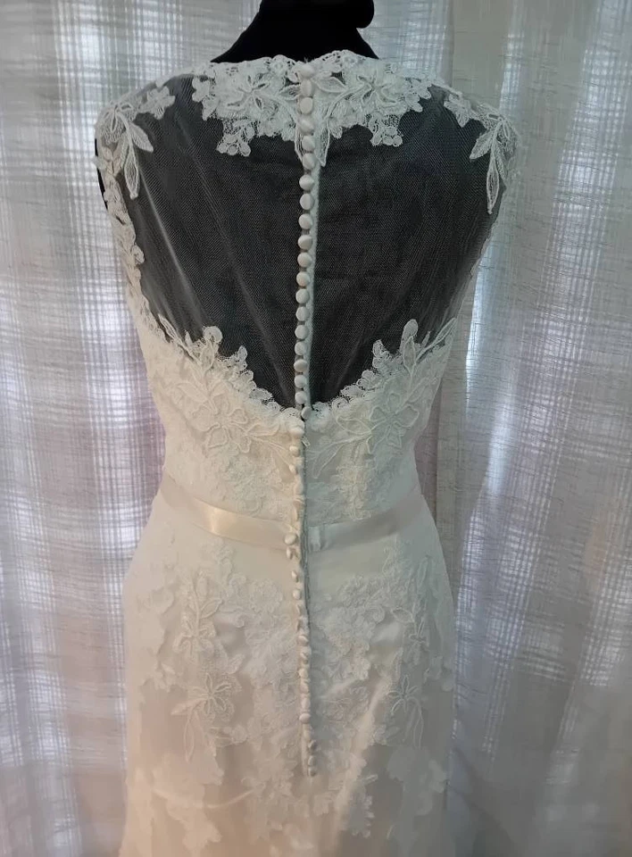 Wedding dress size 12 ivory lace Justin Alexander, see size chart A4 - Image 3 of 4