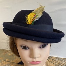 Vtg Neumann-Endler Fair Field Felts 100 Wool Women's Hat Blue Feather Ribbon