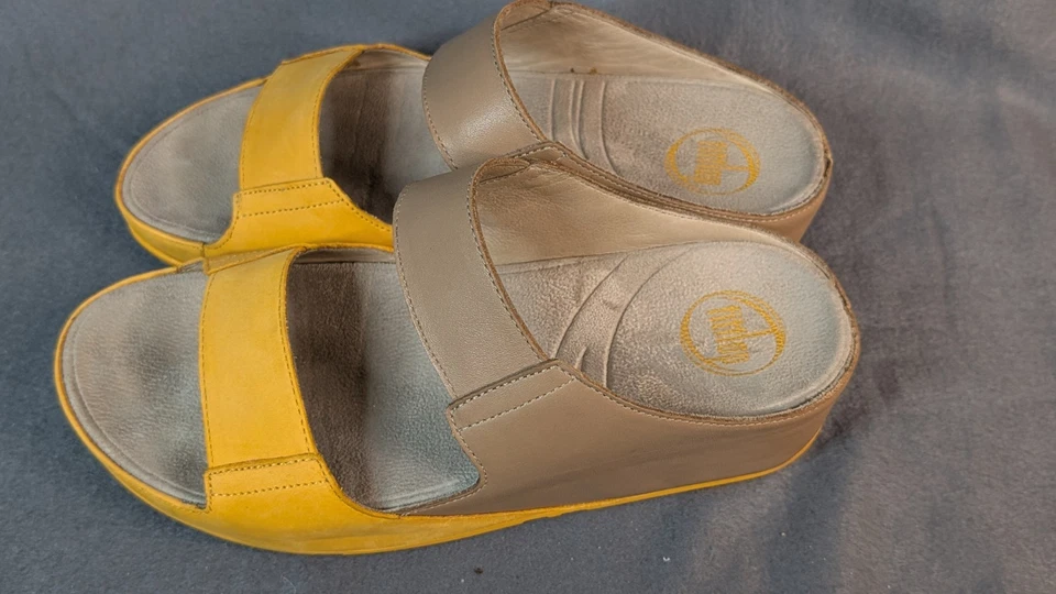 FITFLOP 尺寸 7 双条双带拖鞋凉鞋黄色棕褐色 S5 — 第 2/4 张图片