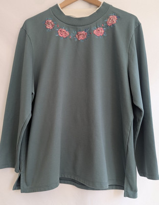 Allison Daley Sweatshirt Pullover salbeigrün bestickt Rosenausschnitt Gr. L