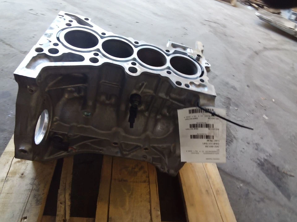 Cylinder Block 1.5L Turbo Fits 17-23 CIVIC 3923116 Foto 3 de 4